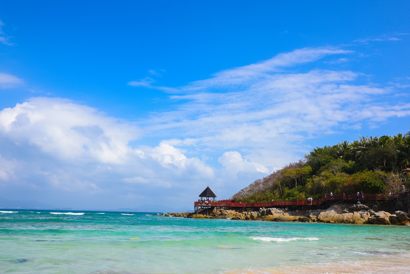 三亚旅游与美食攻略,三亚旅游攻略三亚美食