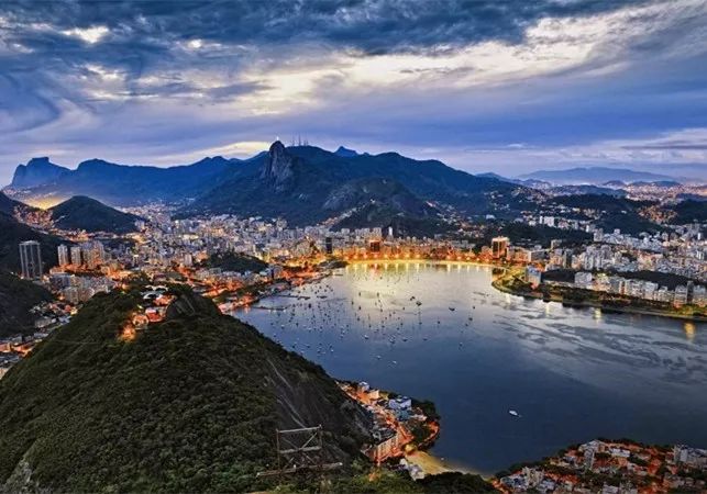 在地球的另一端相遇,在地球的另一端完整版