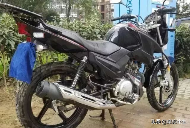 摩托车125cc上牌需交什么费用,排量125cc摩托车耗油量