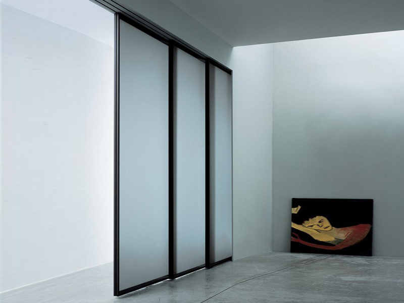 厨房吊趟式推拉门,隐藏式推拉门好还是吊轨推拉门好