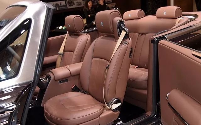 麦格纳真皮座椅是真皮的吗,真皮座椅和真皮座套的区别