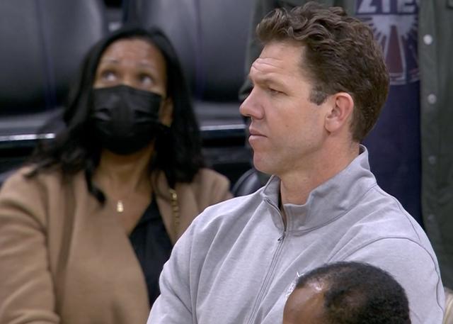 沃神最新爆料湖人教练,沃神被停职