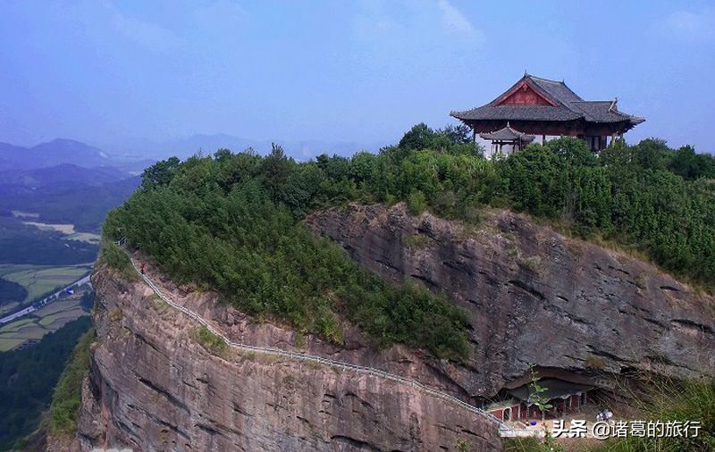 江西龙虎山升棺与升官发财的秘密！这9大特色景点，你去了几个？