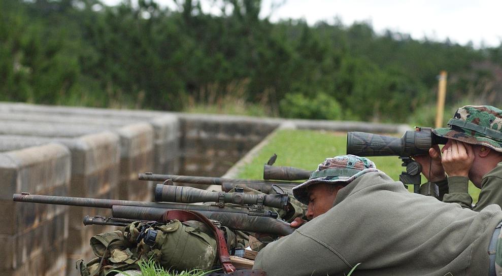 如何成为*击狙**手？并不是枪法准就可以的，要学的技能太多了