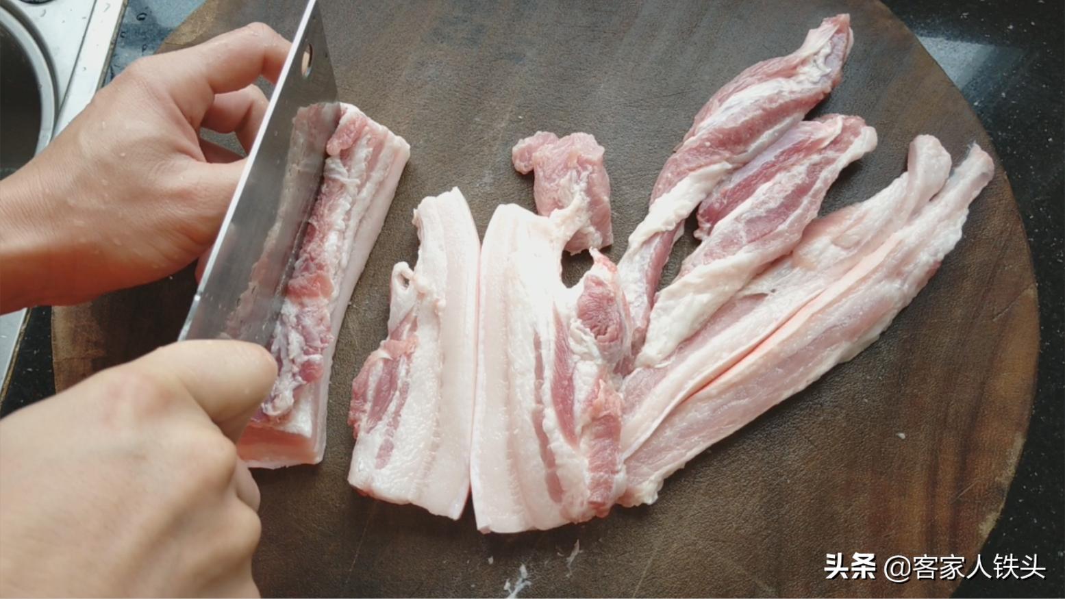 自嗨锅黑胡椒卤肉盖浇饭怎样操作,卤肉盖浇饭里土豆怎么做