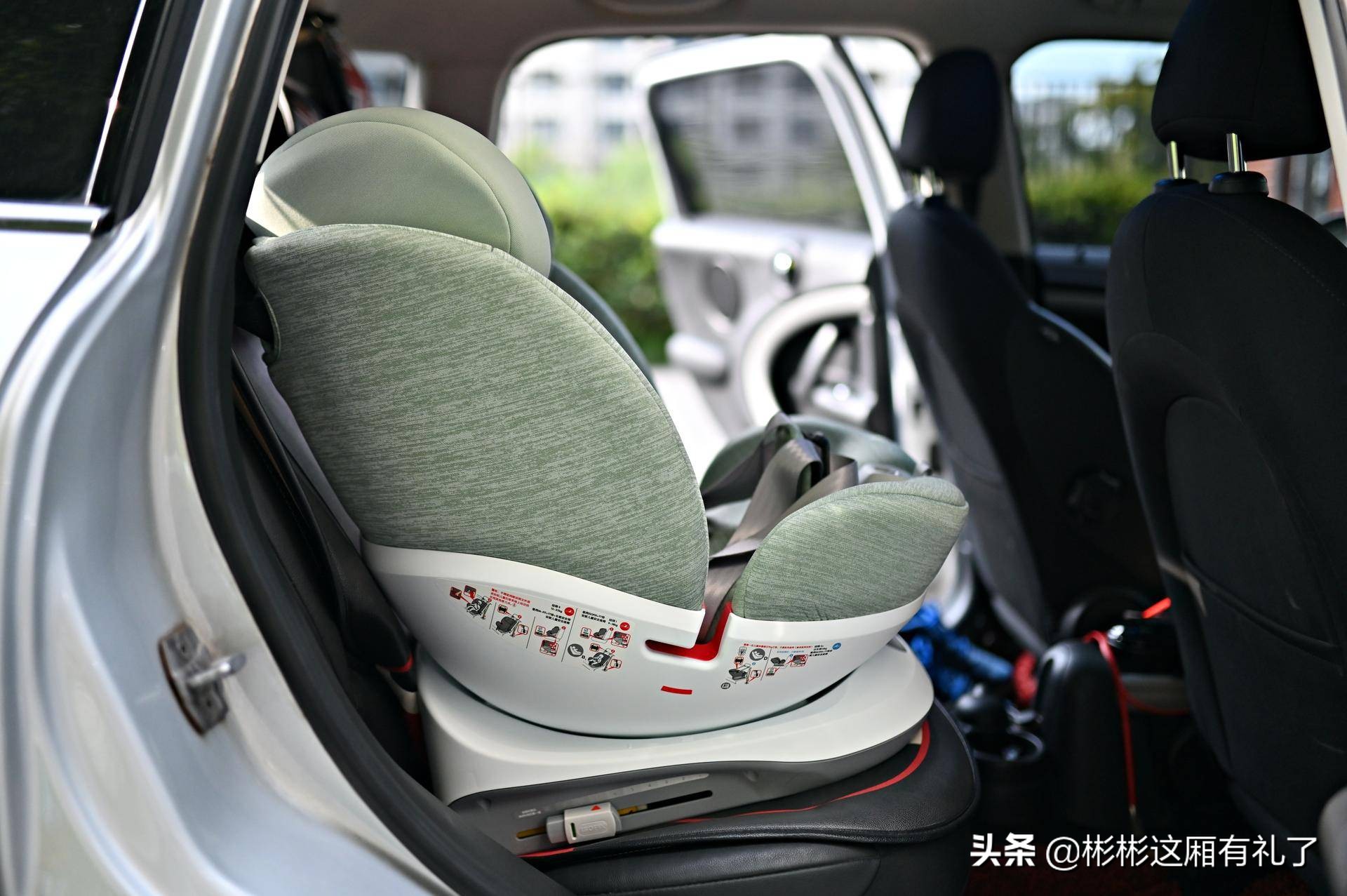 从小坐到大的安全座椅,小到隐形的手机支架