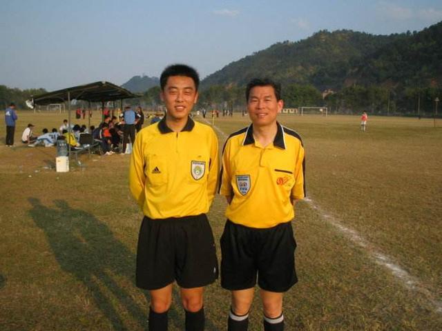 干过8年报关员，如今成中国裁判大总管，最遗憾错过德国世界杯