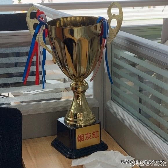 十句笑破肚子的笑话,超级搞笑的笑话笑破你的肚皮图片