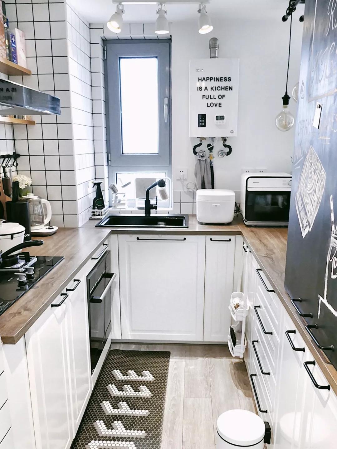 厨房台面什么颜色耐用好看,厨房台面哪种材料最耐脏