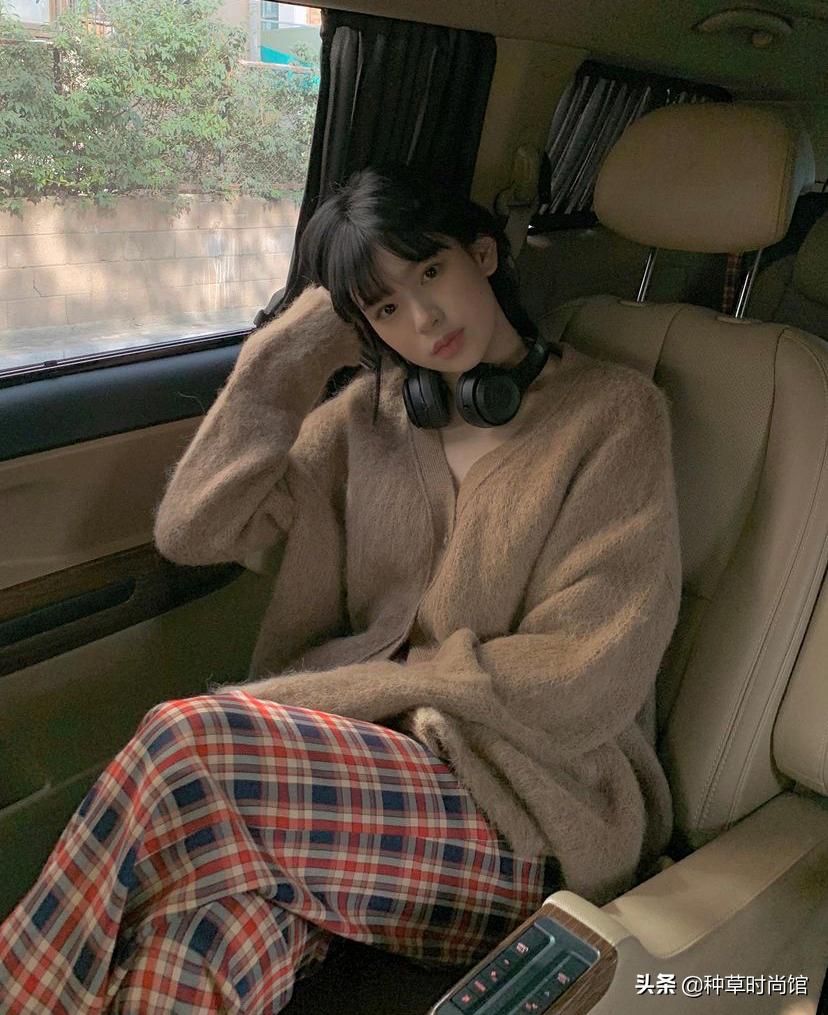 秋针织西装裤,针织衫西装裤什么场合穿