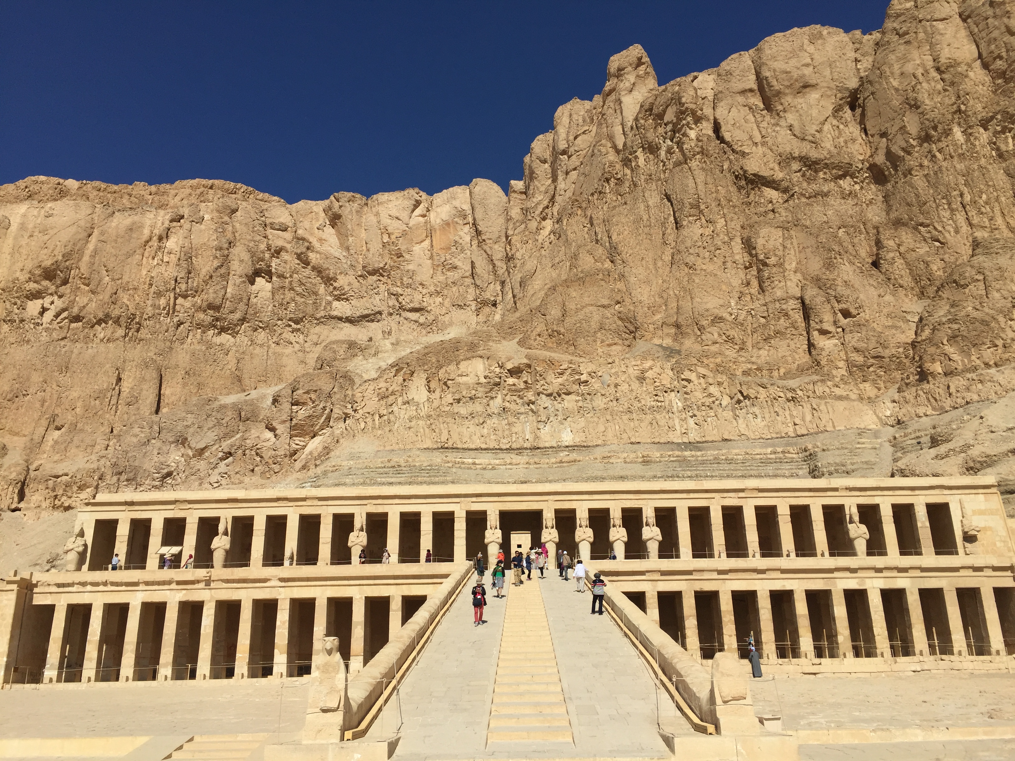 尼罗河畔古埃及文明,尼罗河畔的古埃及妇女