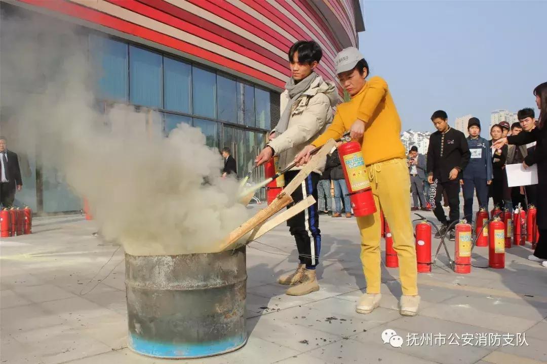 见火不慌抬手就打视频,见火不慌抬手就打