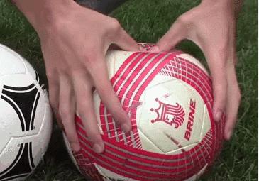 6-12岁足球训练教程颠球,小学生足球颠球的技巧和方法