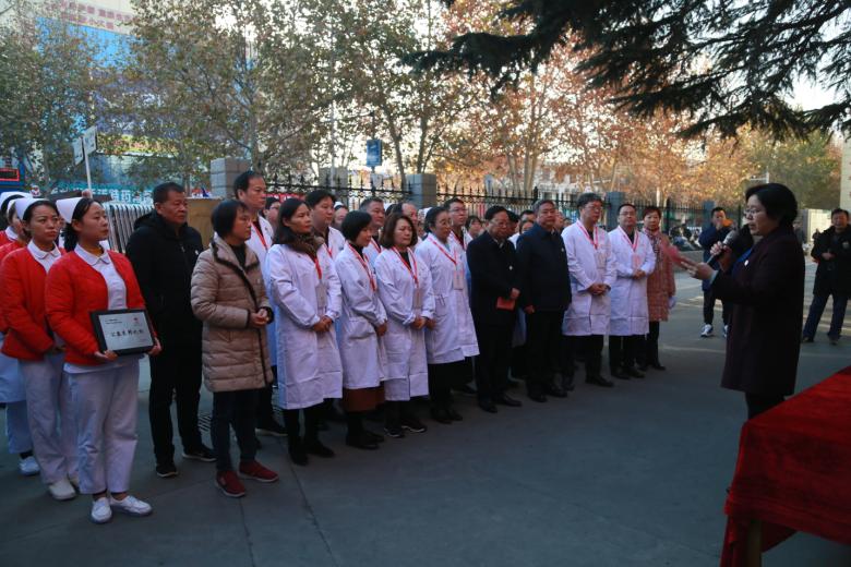 医路相伴患者关爱直播,医路相伴走进市人民医院