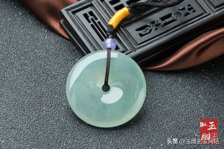 冰种和糯冰种翡翠价格,冰种玉髓和冰种翡翠对比