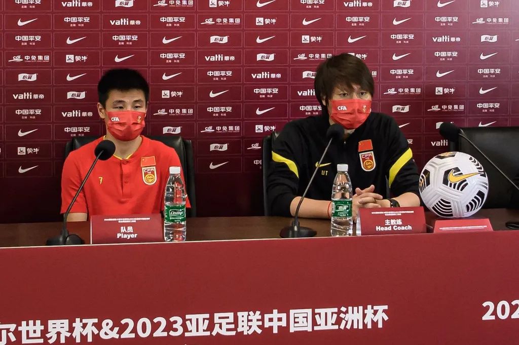 中国男足被骂的视频,中国男足被骂视频