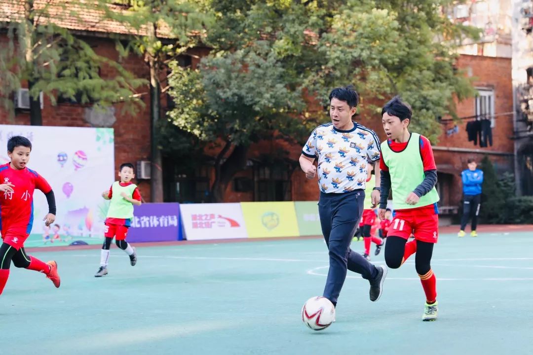 足球文化进校园,体育文化进校园