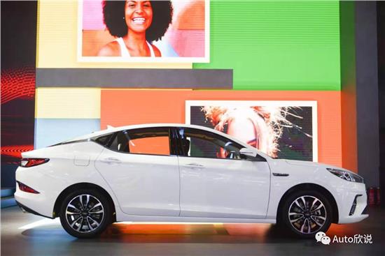 上汽大众不挂大众标的是什么车,大众cc新款车型有哪些