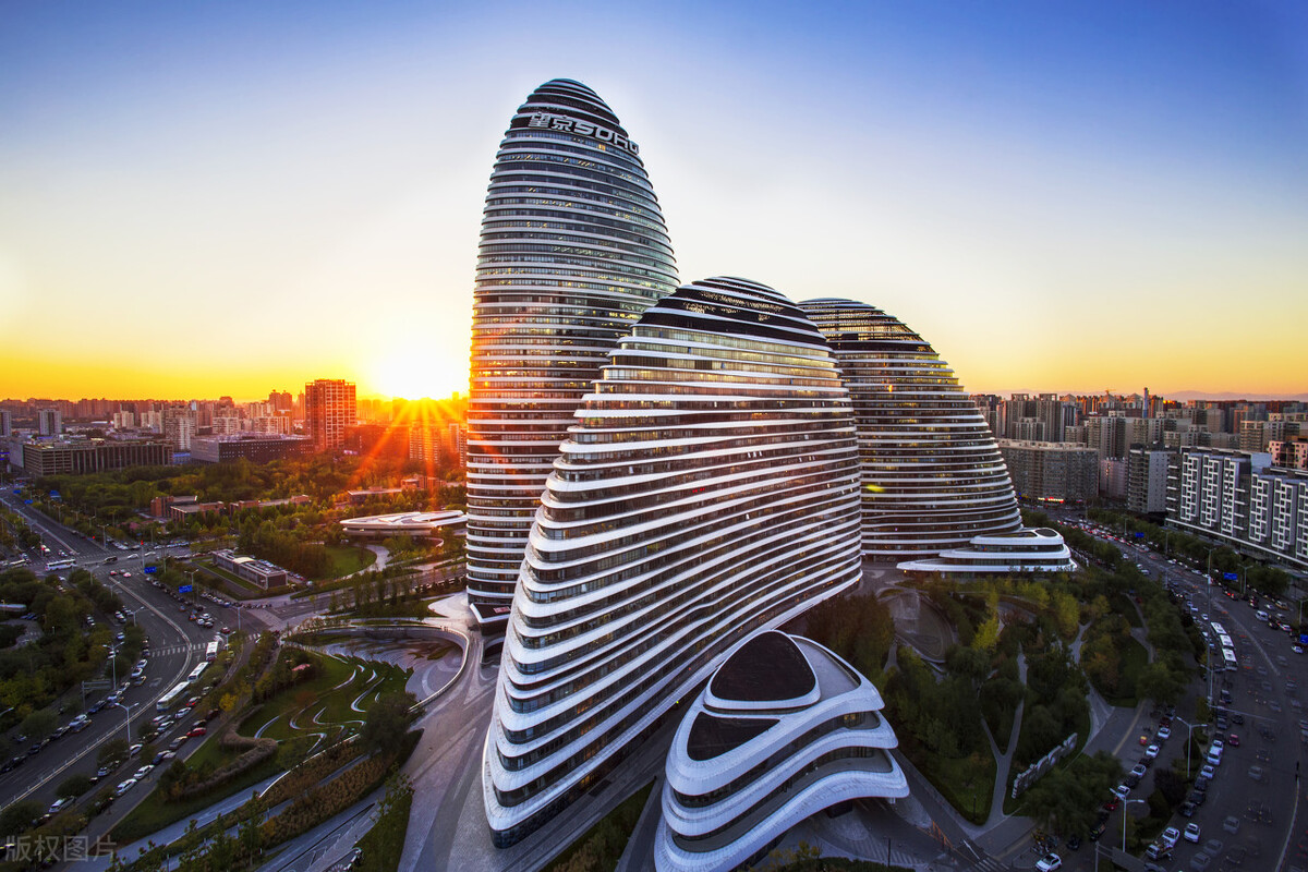 蔡司光学镜头和手机的合作 (苹果蔡司合作)