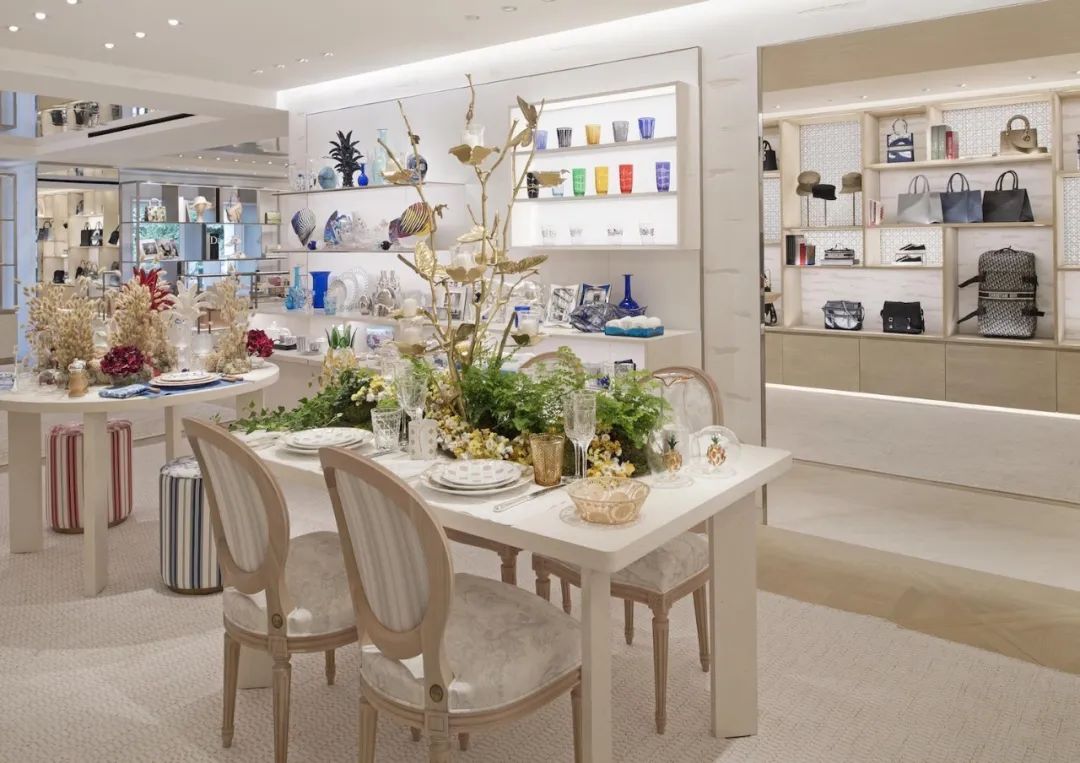 国际消费新风尚|麦当劳推出太阳能餐厅，LV首座男士旗舰店开业