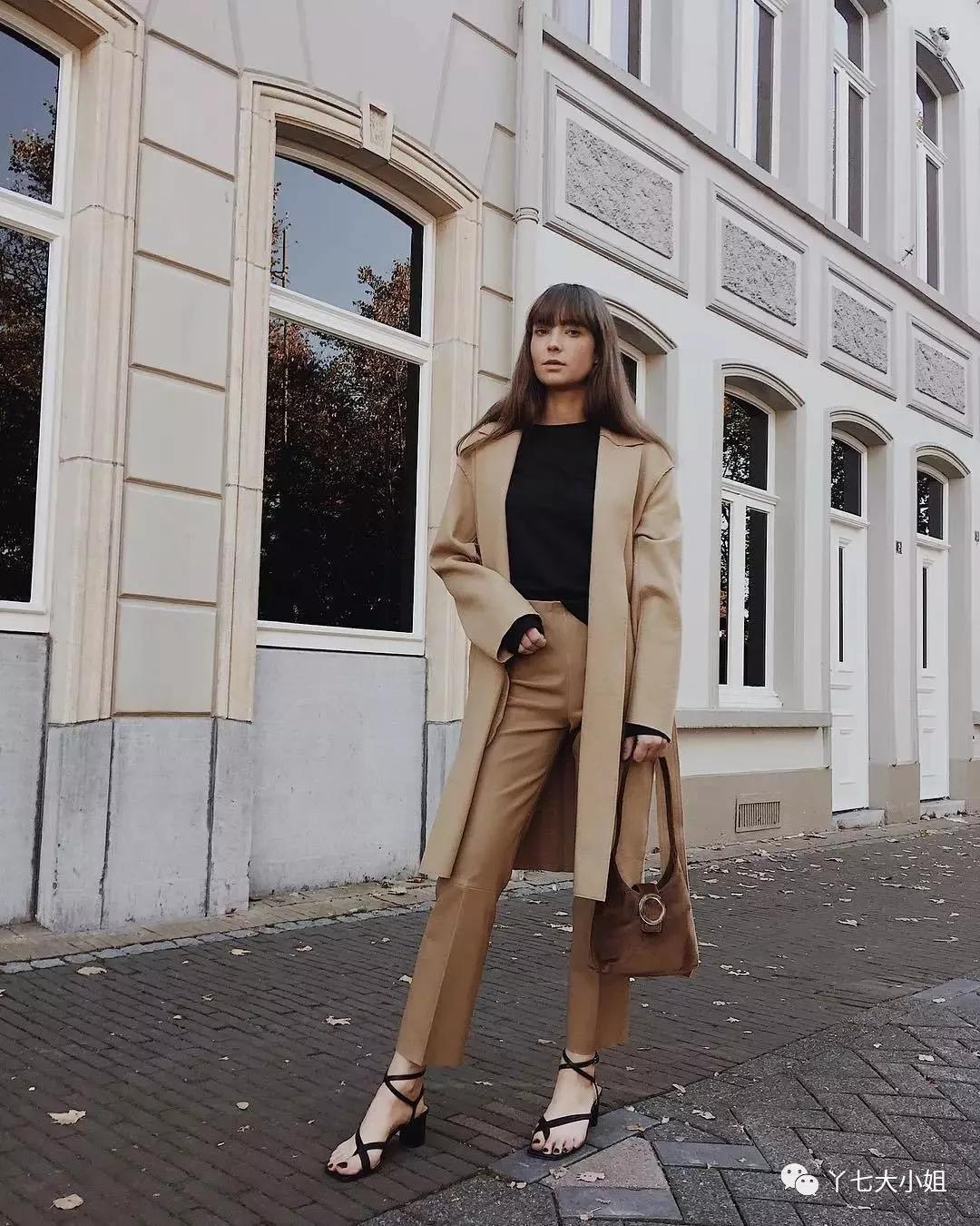 气质驼色让你随意搭配不出错,今秋必备的驼色让你时尚感up