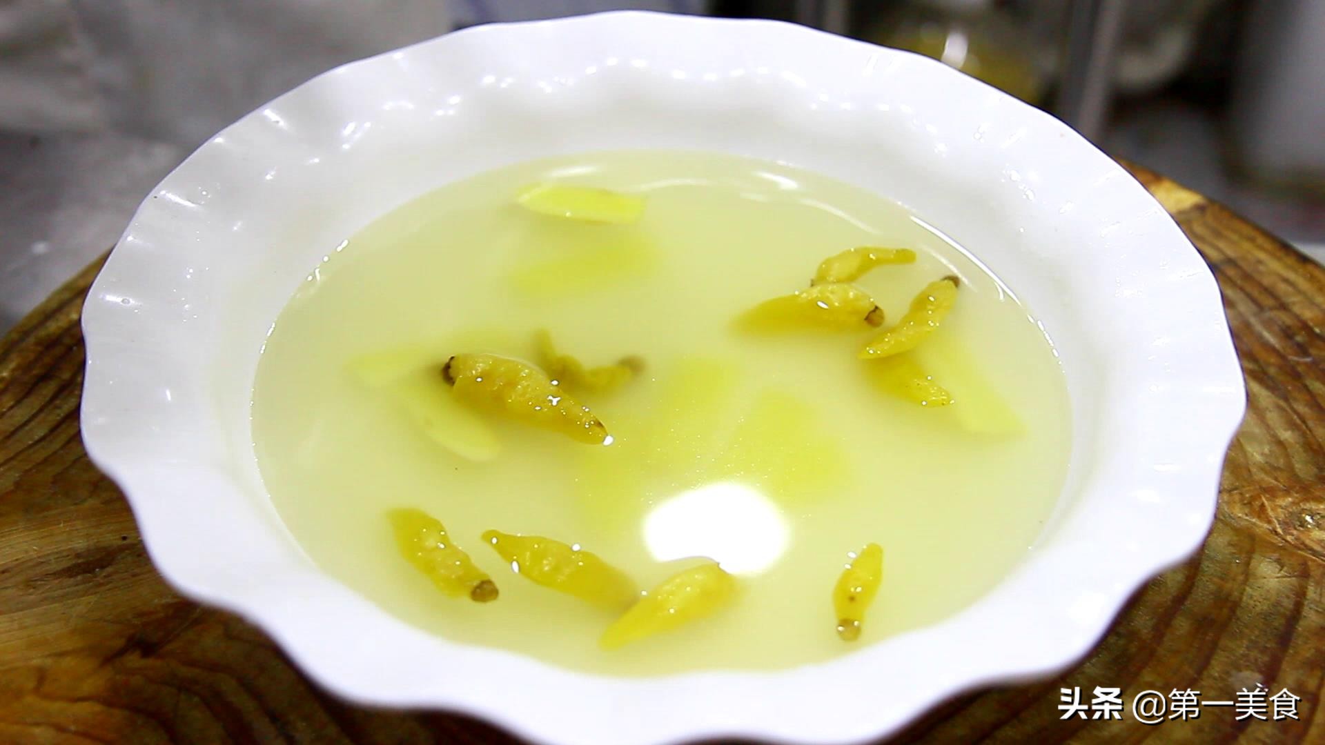 又酸又辣的泡椒鸡爪怎么做,泡椒鸡爪怎么做又白又脆