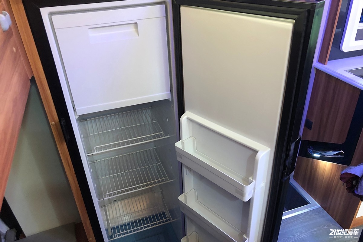 平头轻卡c型房车跃进,详解上汽跃进H500轻卡房车