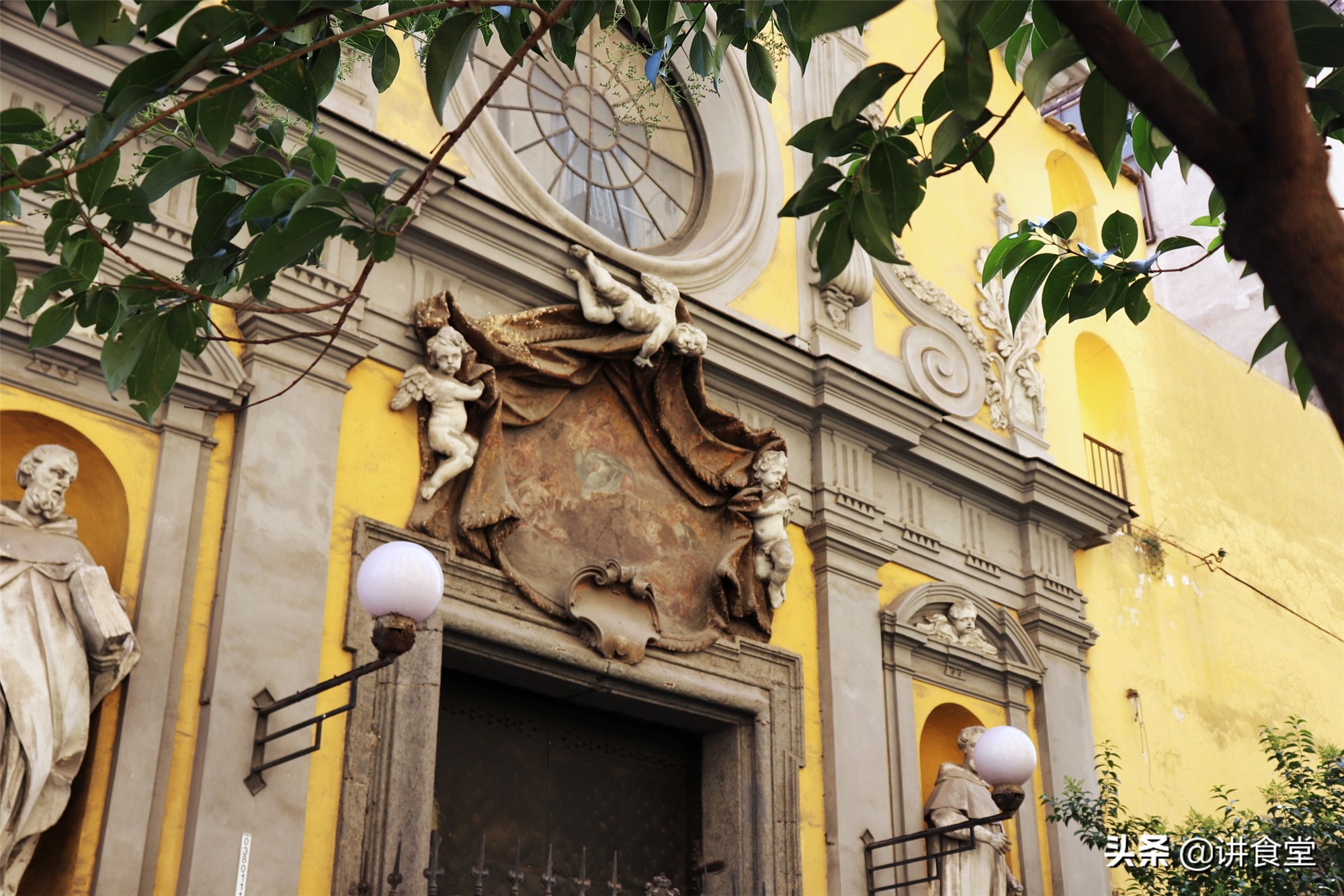 飞跃半个地球,探寻披萨最初的模样,原来可以这么简单这么好吃