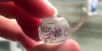 全是裂的沙枣青籽料,全是裂的珠宝