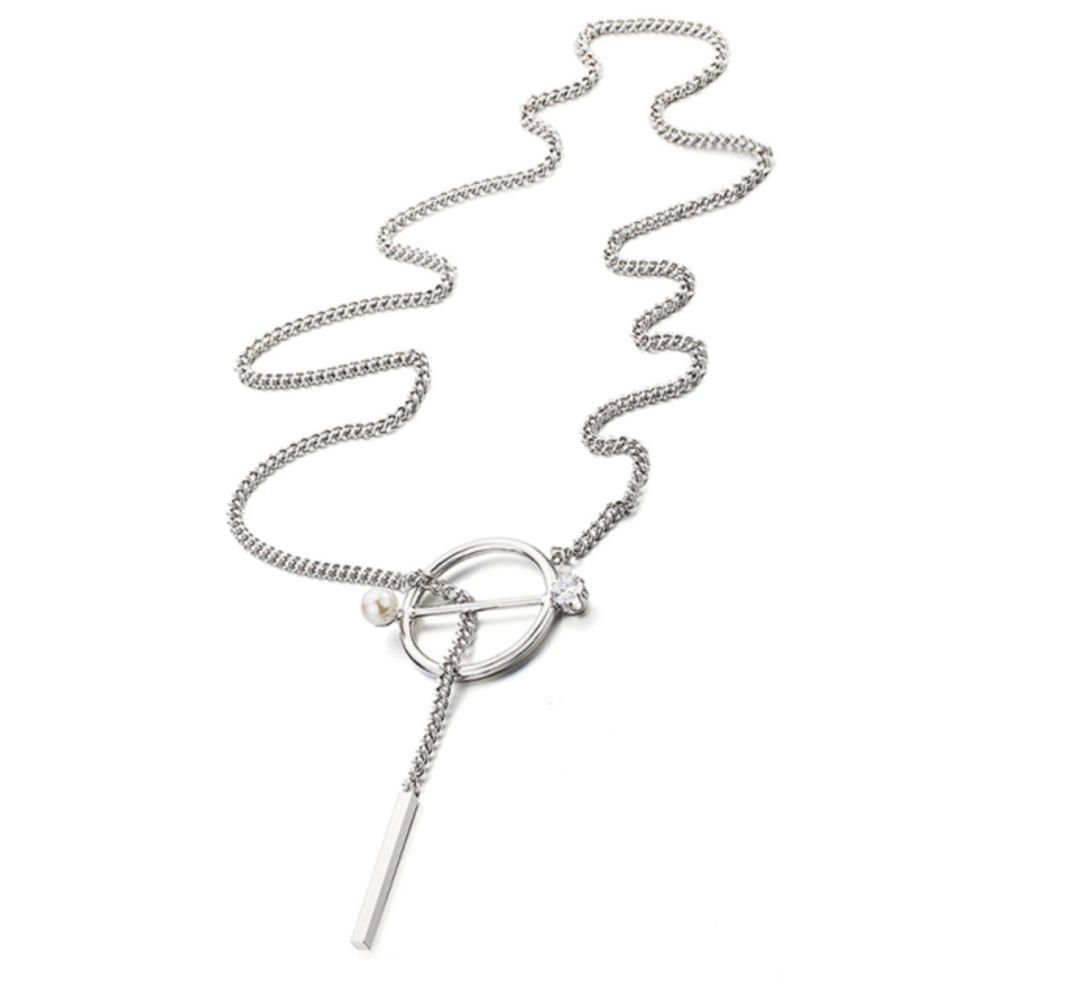 我太太太难了！项链戴在脖子上还做错了？