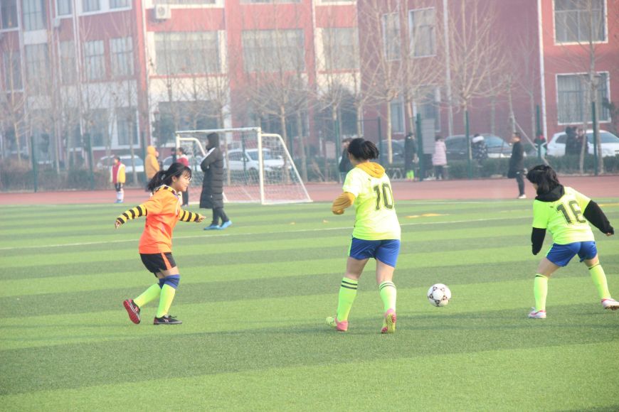 兰陵县足球队,兰陵中心小学足球比赛