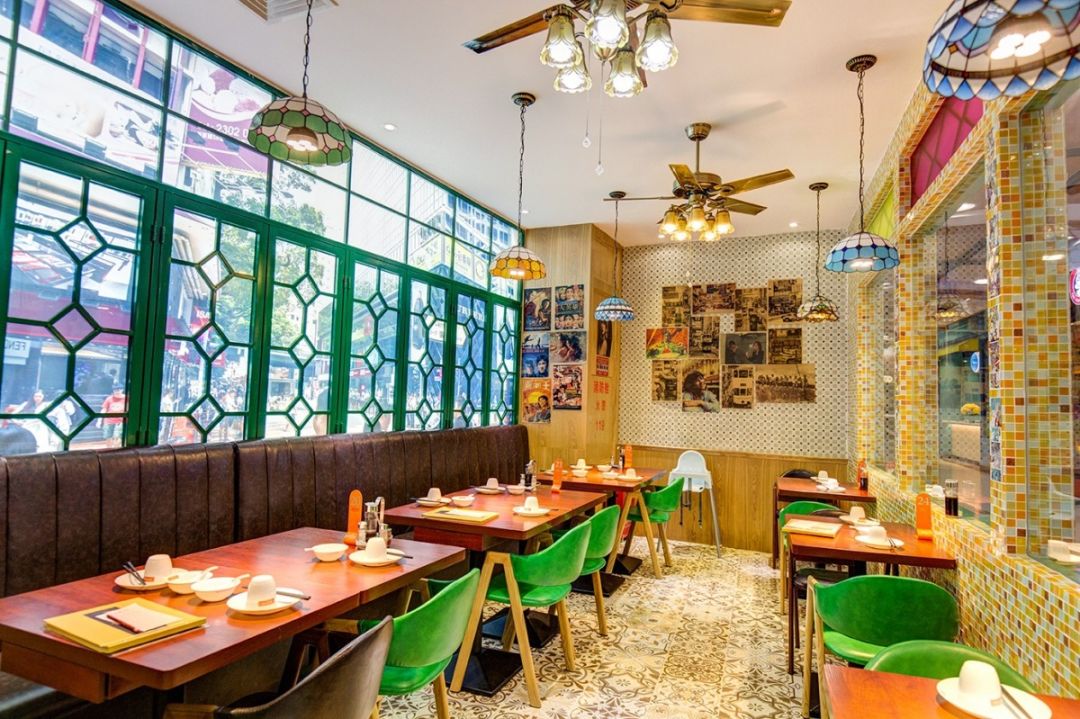 穿越80年代怀旧茶室！专卖TVB里的老港味，最低10元一件