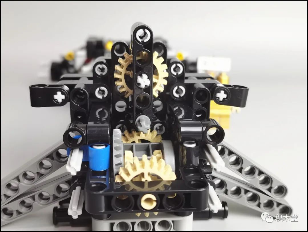 D.Va配色的18Ksuper马丁one-77「虚测评」