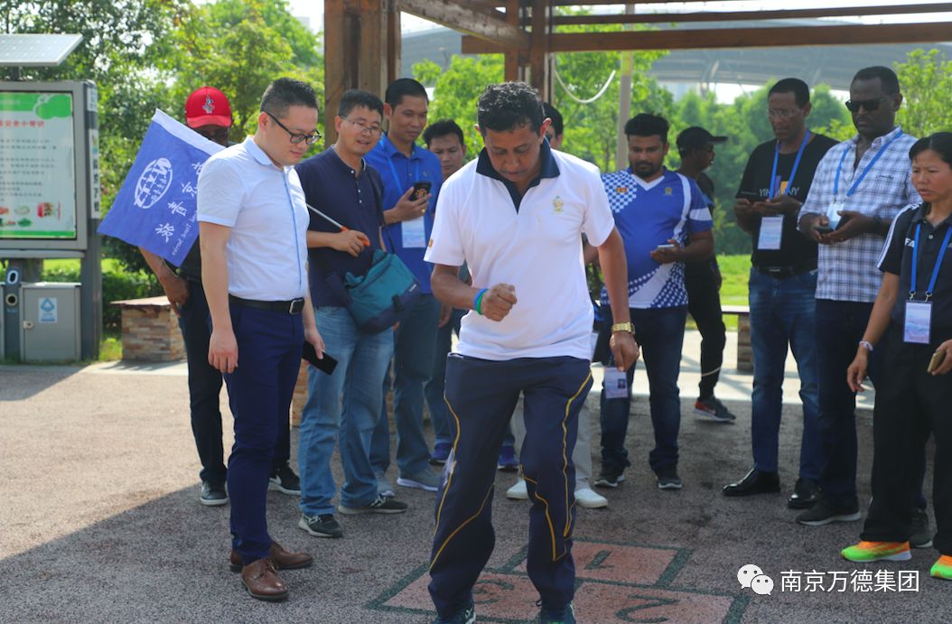 体育让南京万德集团与“一带一路”牵手，共建友谊桥梁