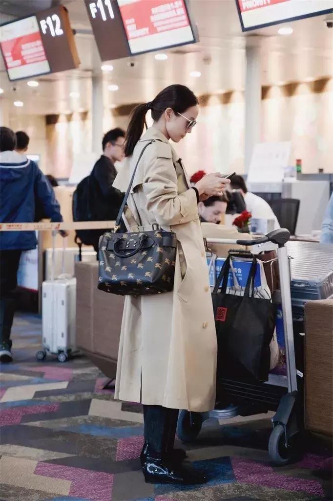 买包都是女人难逃的“宿命”