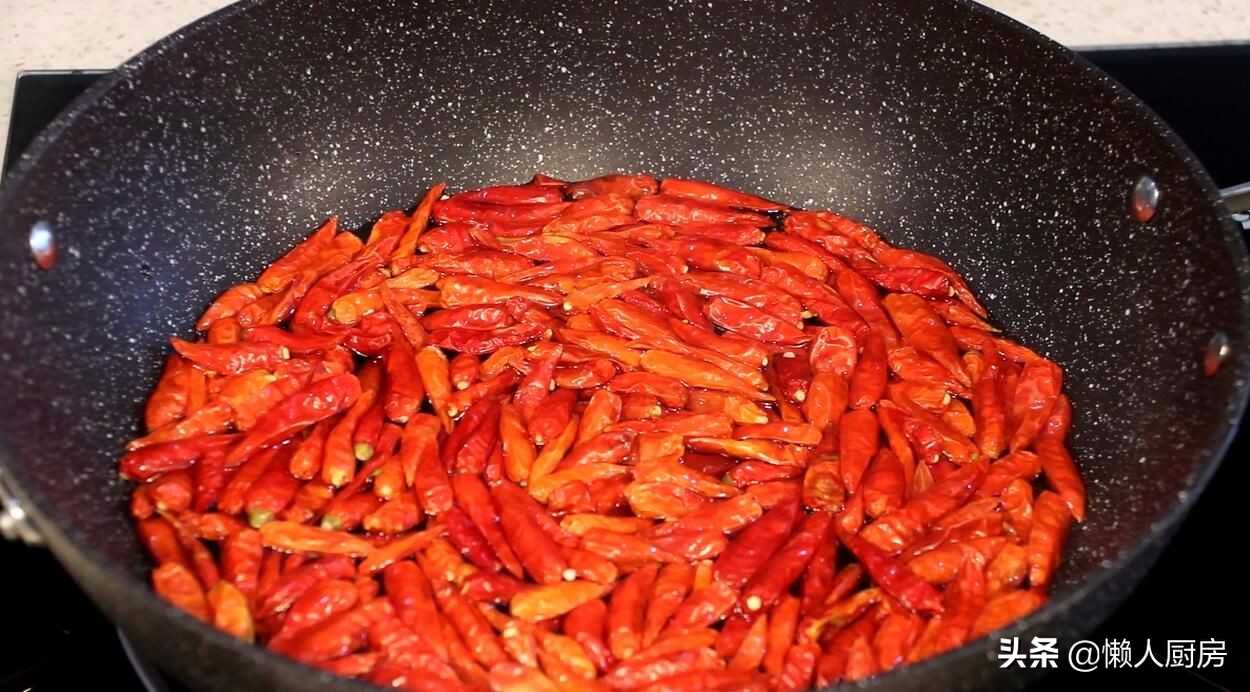 如何自己在家制作麻辣火锅底料,麻辣火锅底料羊蝎子火锅的做法