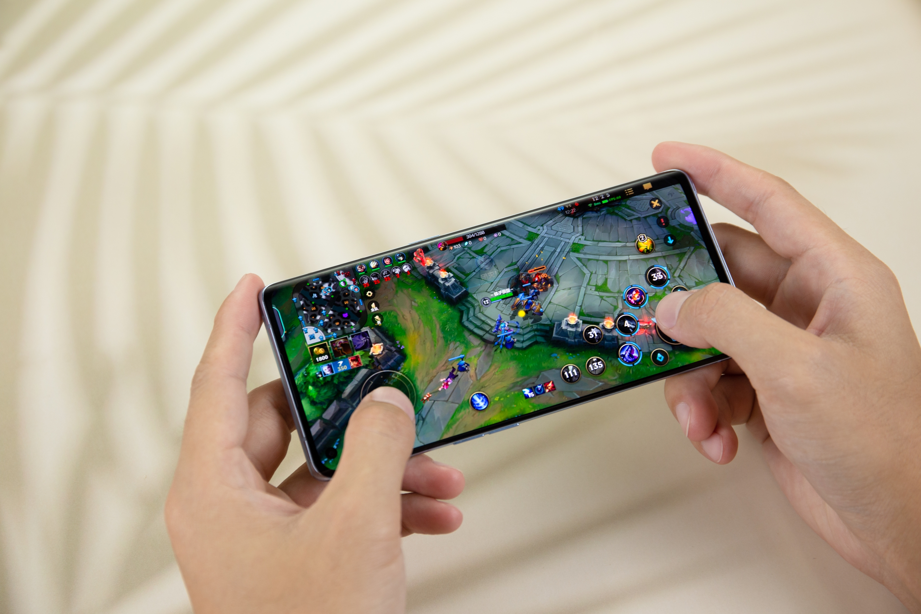 lol手游新版本操作设置怎么调最好,lol手游官方指定手机