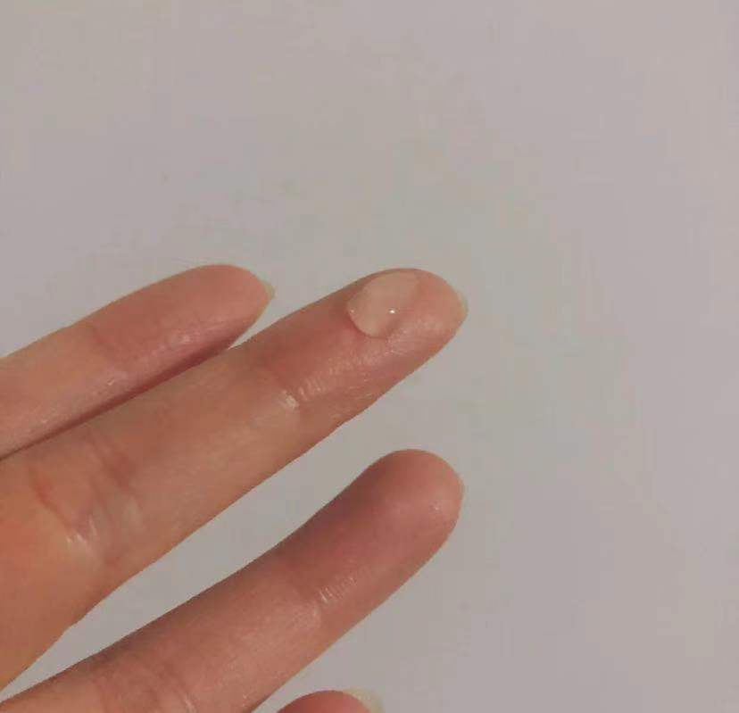 淡化眼周皱纹推荐哪一款大牌眼霜,伊诗兰顿小棕瓶眼霜适合什么年龄