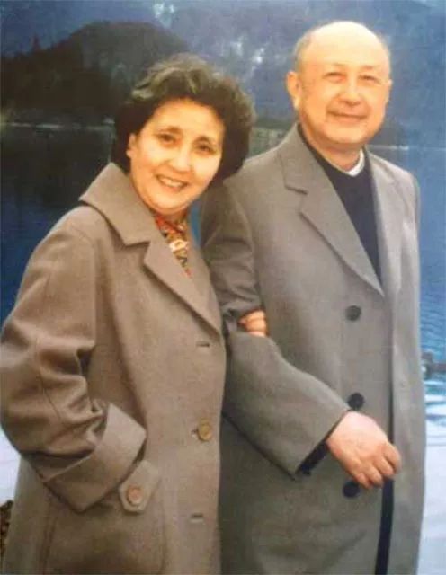 蒋英：嫁给干哥哥钱学森，培养学生李双江，这个女人到底多厉害？