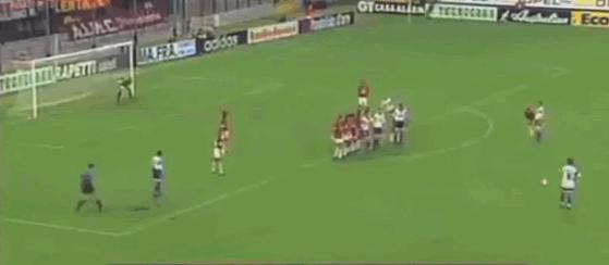 孩提时的记忆：绿茵场上的别样美学，回响在耳边的巴蒂GOAL