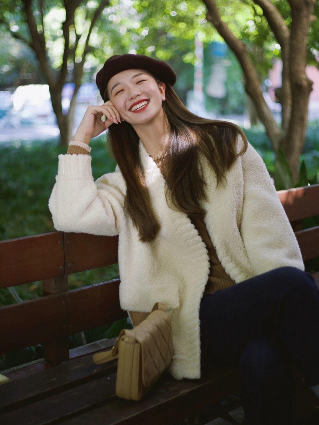 马甲衬衫叠穿搭配什么裤子,衬衫搭配马甲怎么穿才好看