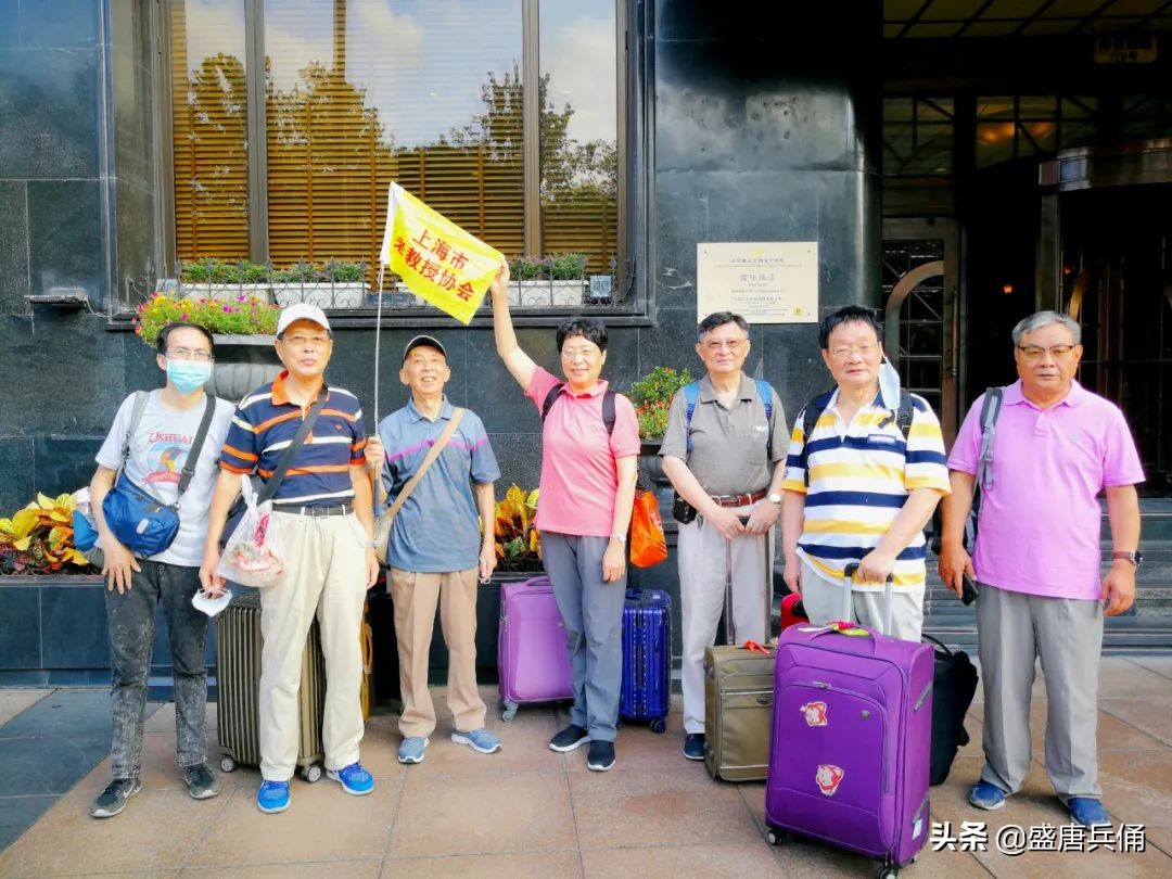 扬州｜垂杨不断接残芜，雁齿红桥俨画图