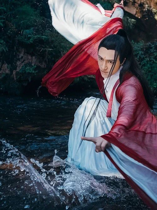 为什么男生穿汉服的这么少,为什么穿汉服的人这么多