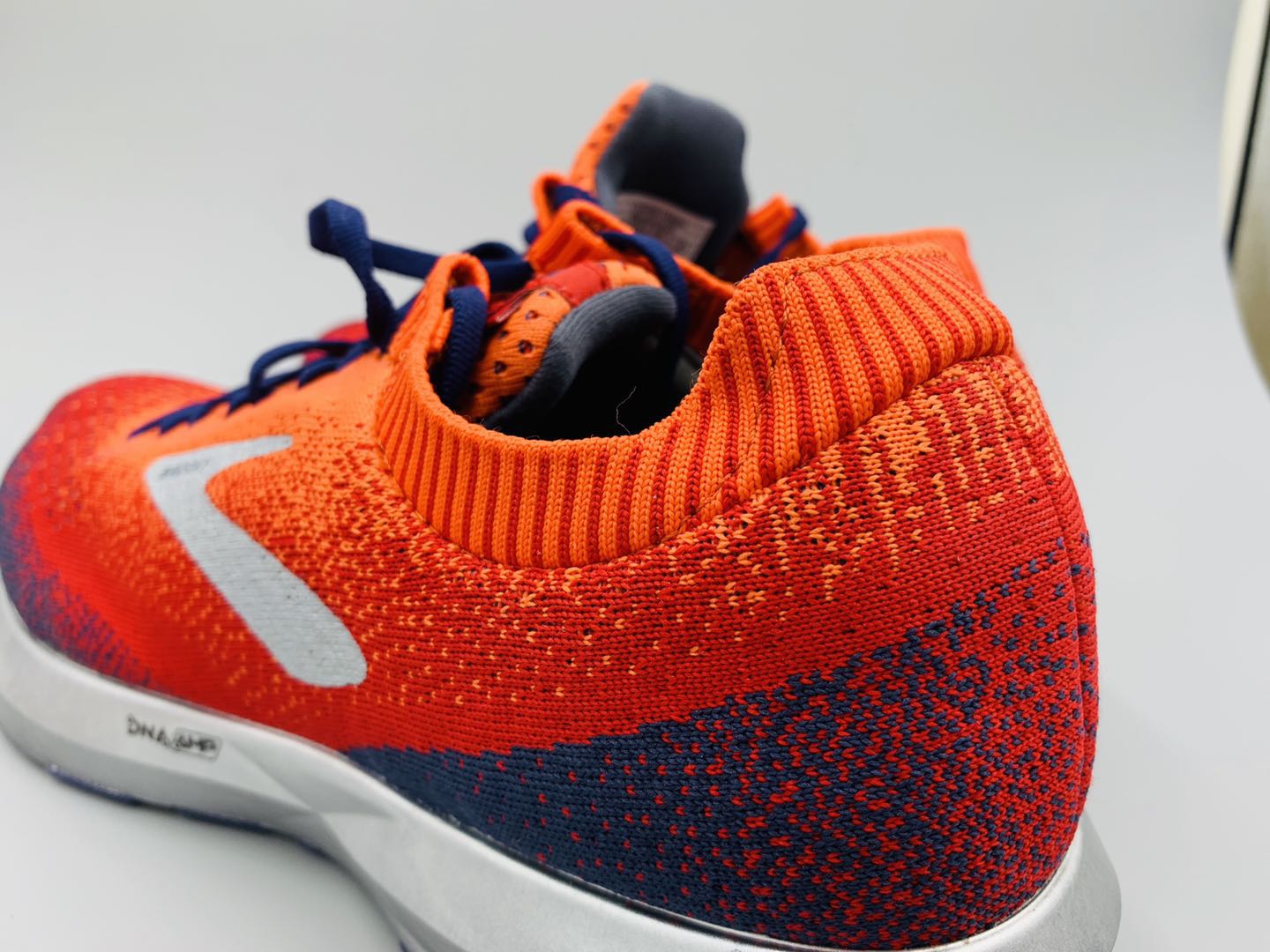 brooks布鲁克斯的鞋子,布鲁克斯brooks钉鞋测评