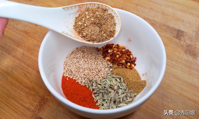 秘制万能凉拌调料汁,凉拌菜万能调料汁夏季