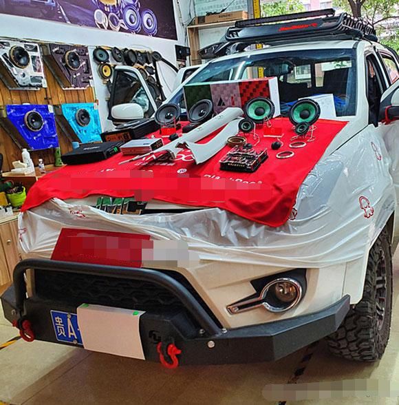 江铃驭胜s350改音响,江铃皮卡改suv