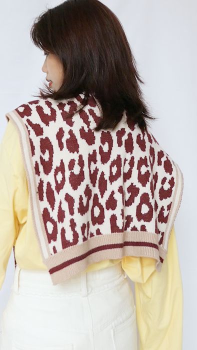 最节省空间又简便的叠风衣方法,薄款中长风衣怎么叠