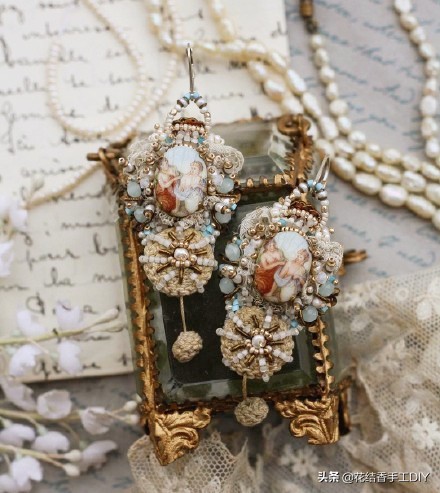 珠绣刺绣图案,像十字绣一样的珠绣