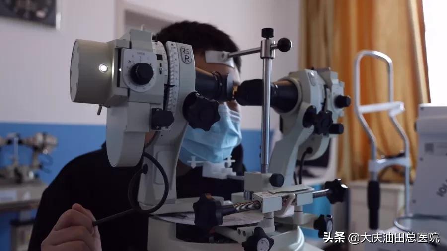 给孩子配眼镜怎么验光最标准,给孩子配镜的过程