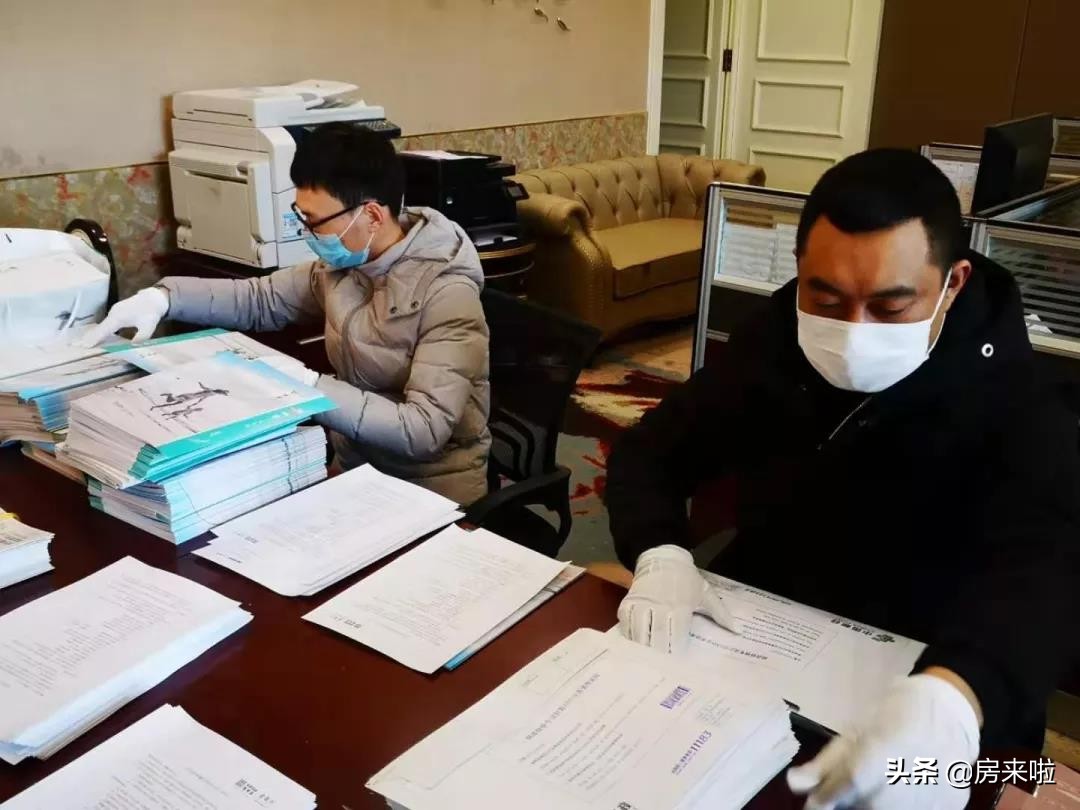 疫情蔓延人间有真情,疫情中人间有真情